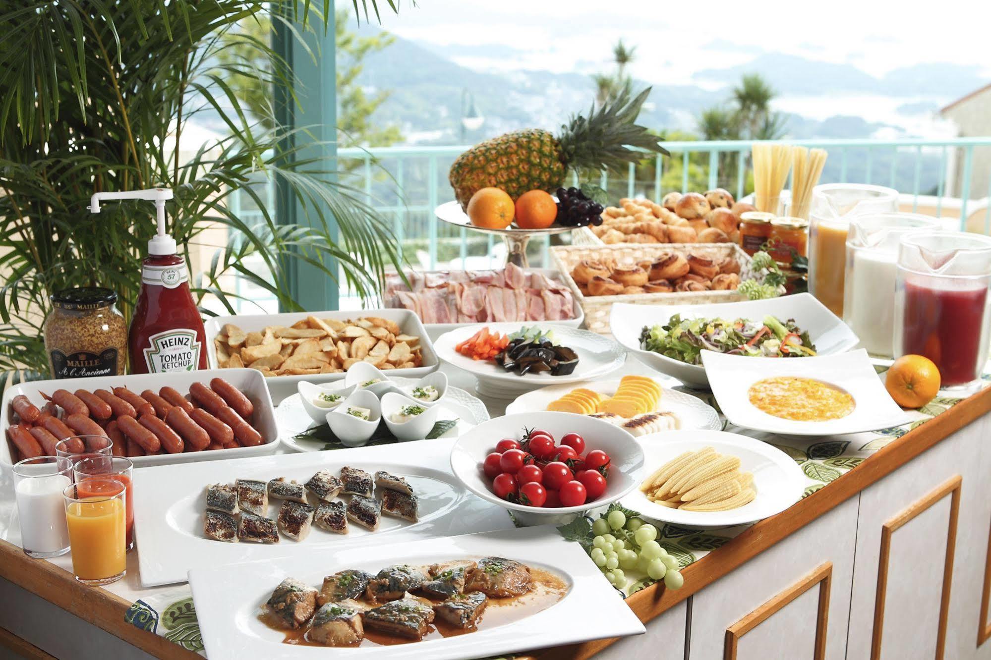 Yumihari-No-Oka Hotel Sasebo Eksteriør bilde