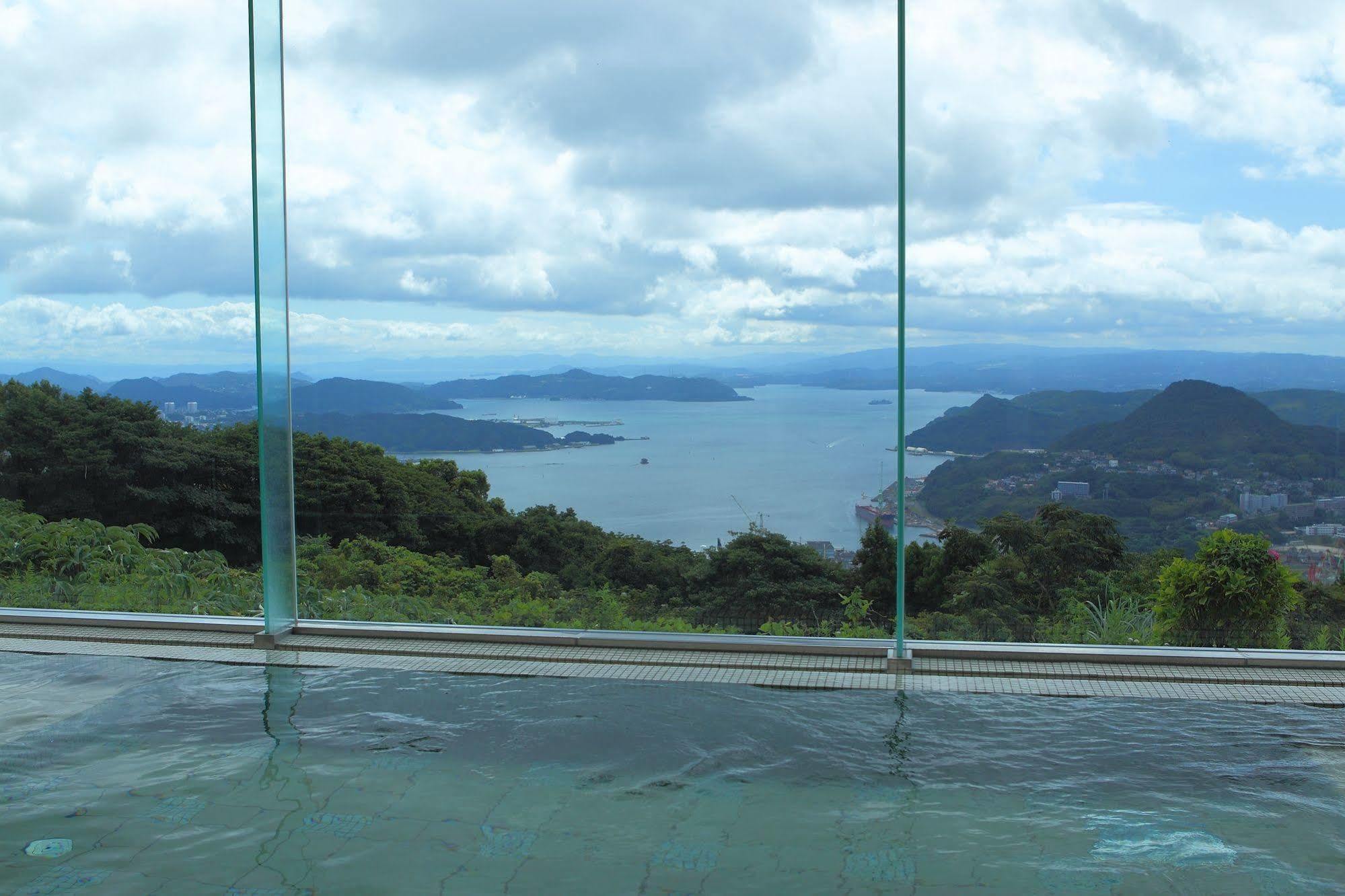 Yumihari-No-Oka Hotel Sasebo Eksteriør bilde